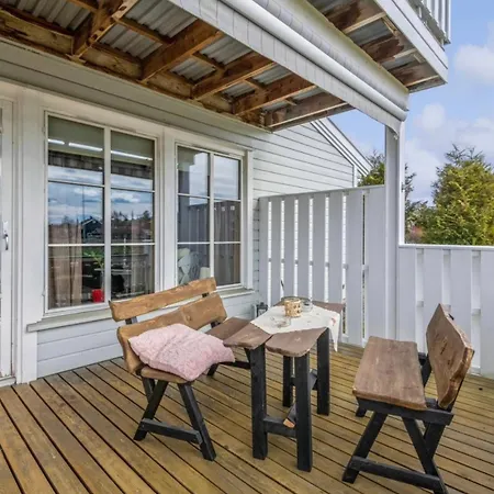 Apartament Sentral Og Romslig Pa